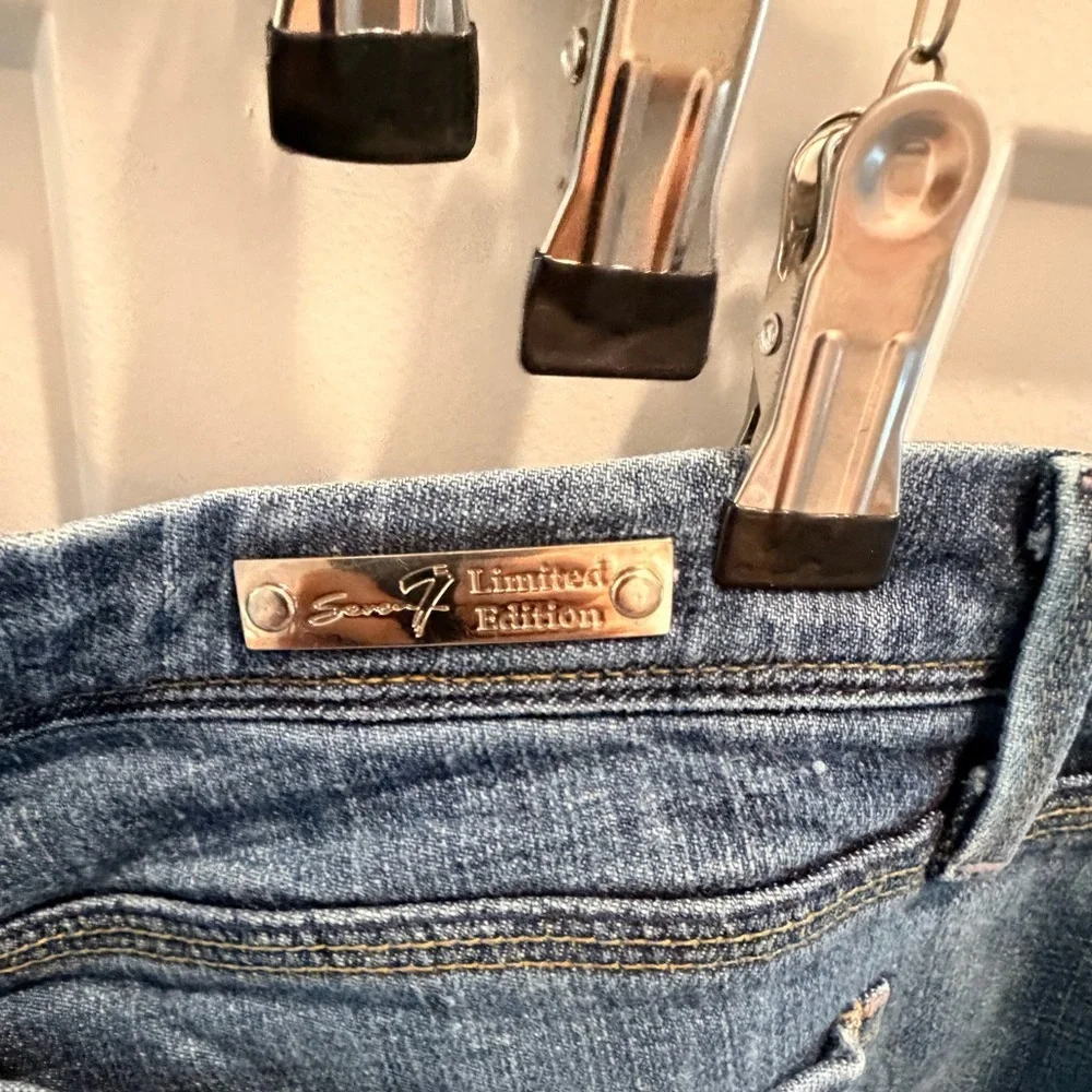 Seven7 Denim Rhinestone Embellished Jeans Women’s Size 24 Stretch Blue Plus Size